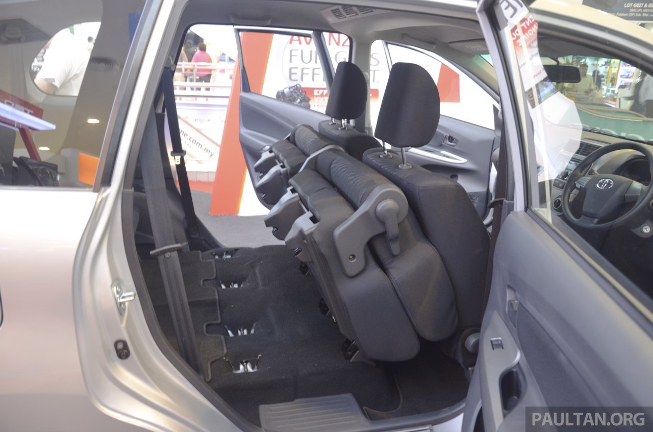 2016 Toyota Avanza second row foldable seats snapped in 