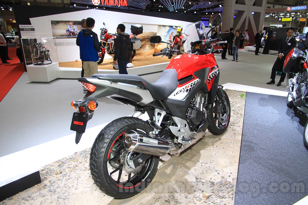 Honda 400X rear quarters at the 2015 Tokyo Motor Show