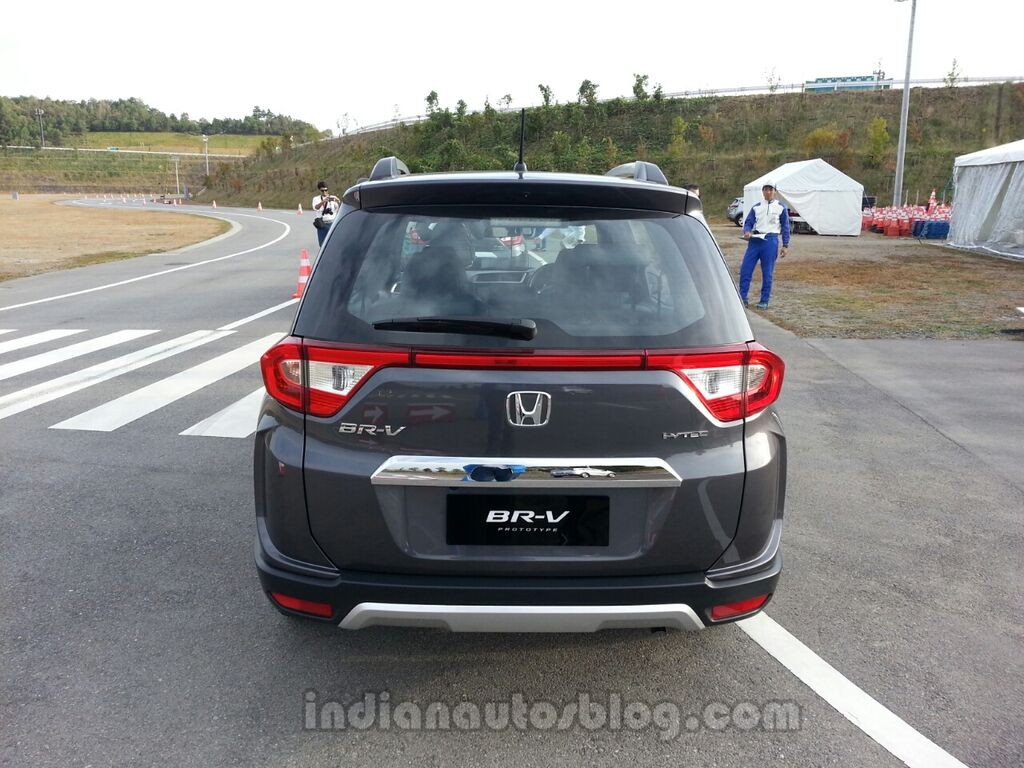 Honda BR-V showcased in Japan at Twin Ring circuit