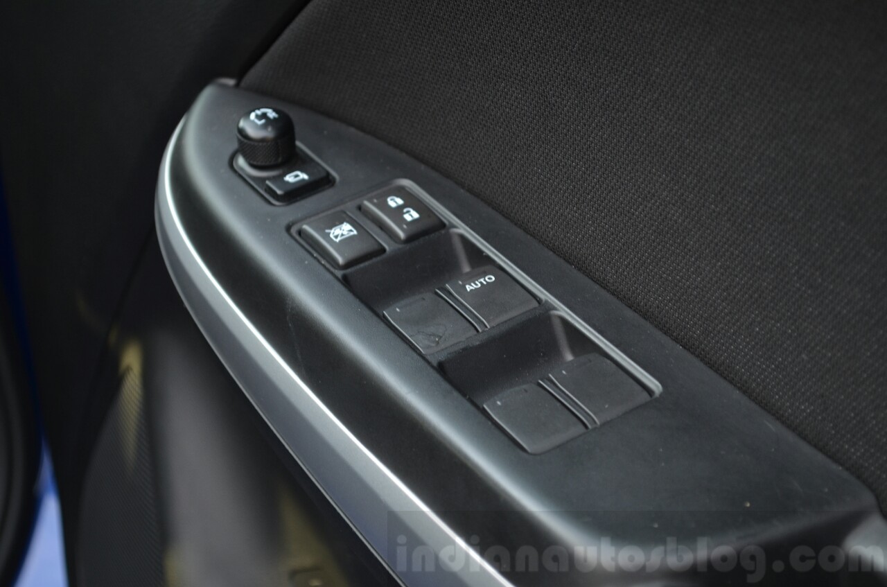 Maruti Baleno Diesel power window controls Review