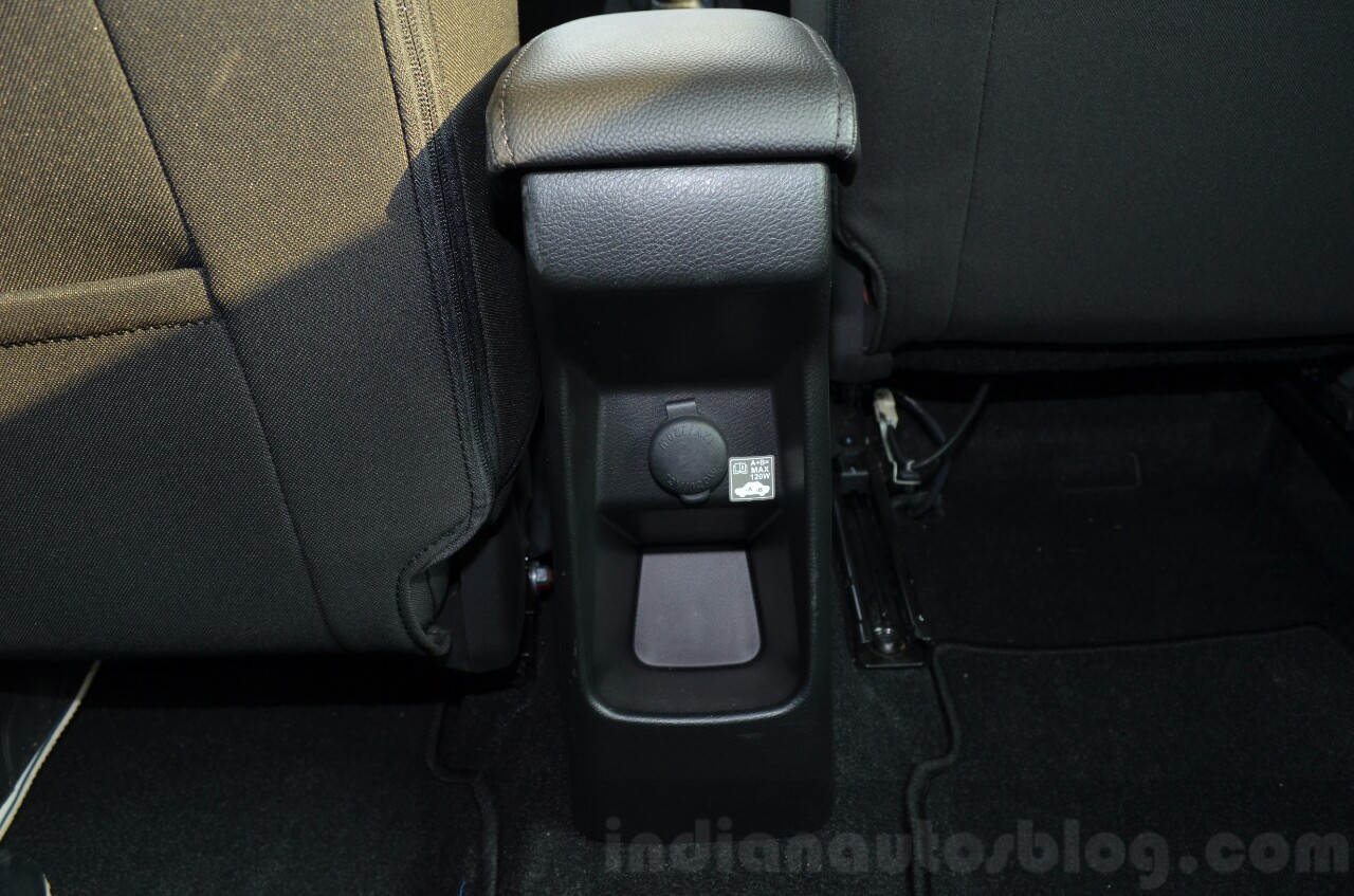 Maruti Baleno Diesel rear power socket Review