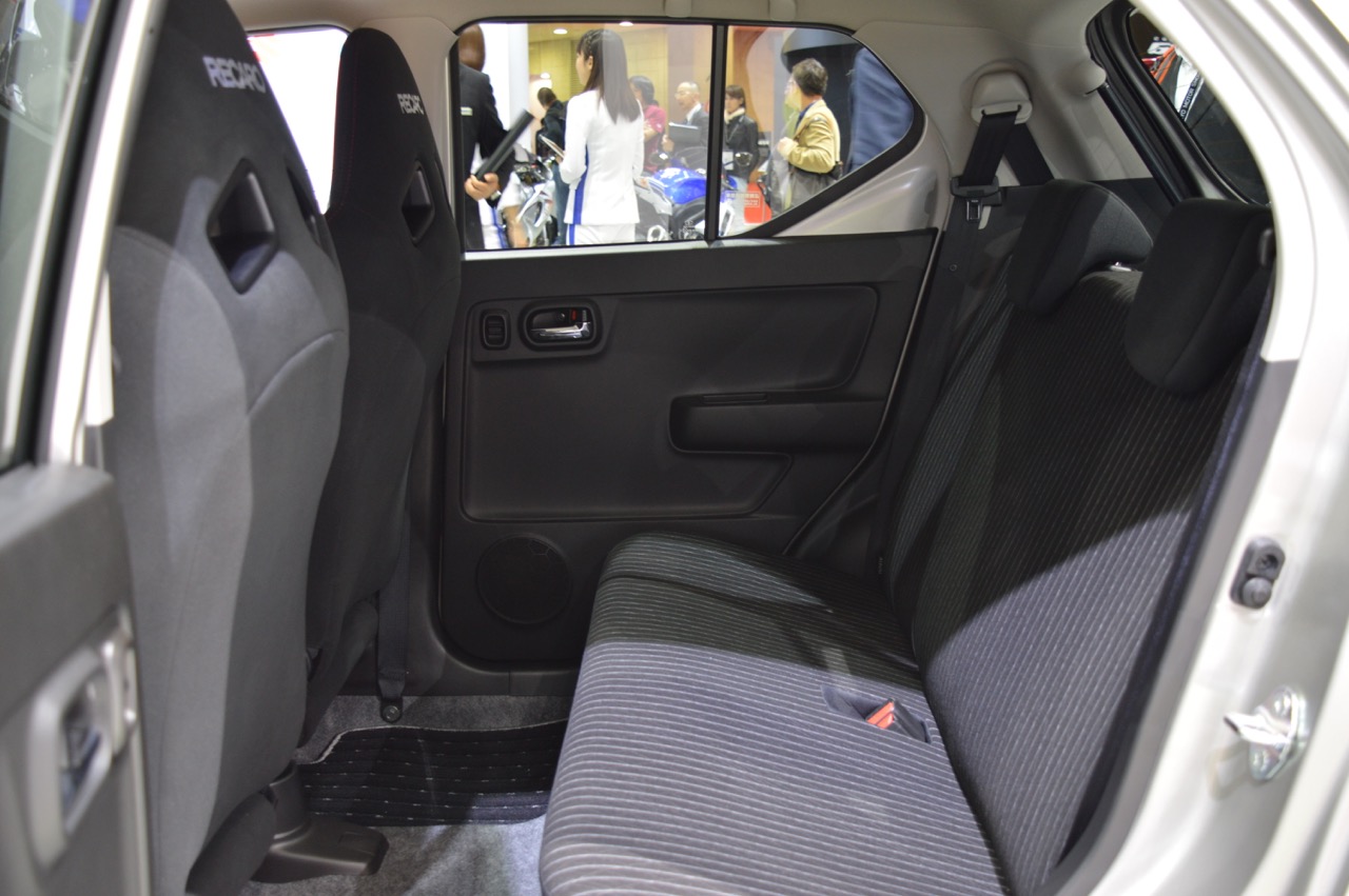 Suzuki Alto Works rear cabin at the 2015 Tokyo Motor Show