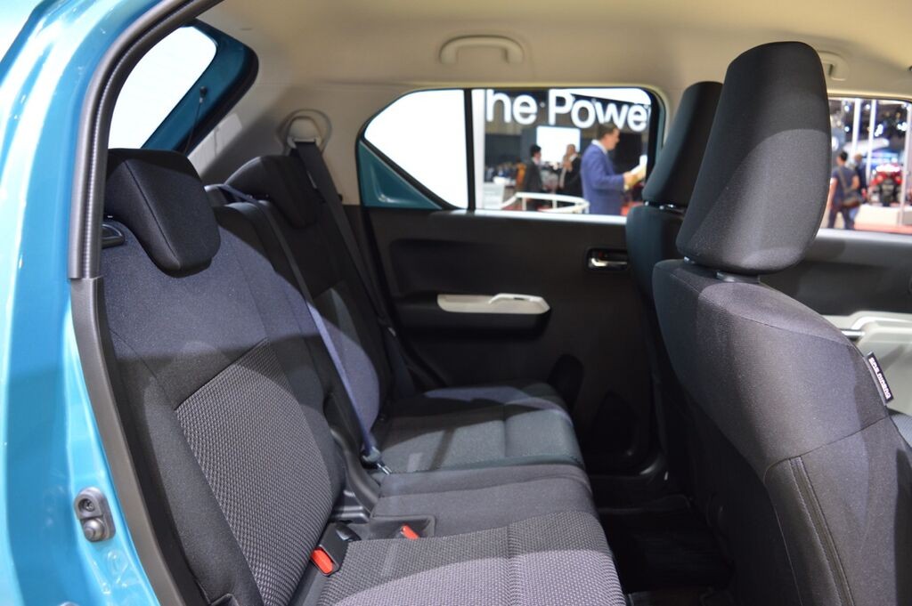 Suzuki Ignis rear seats at 2015 Tokyo Motor Show