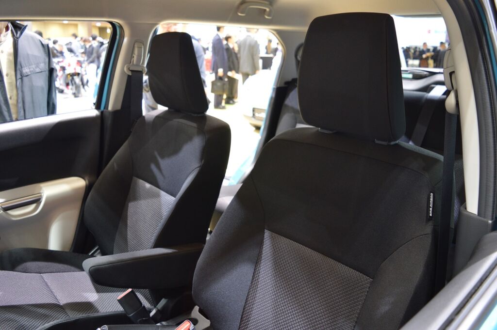 Suzuki Ignis seats at 2015 Tokyo Motor Show