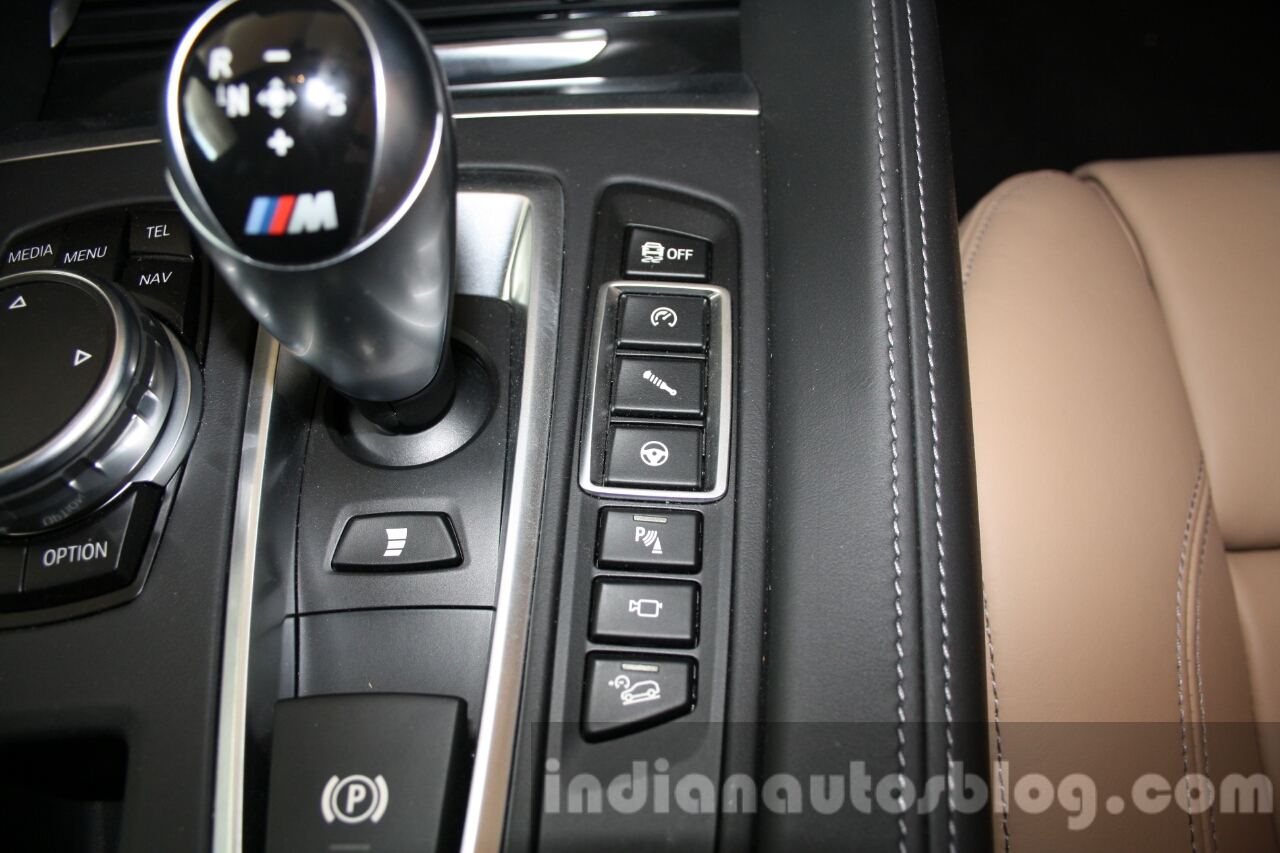 2015 BMW X5 M buttons first drive review