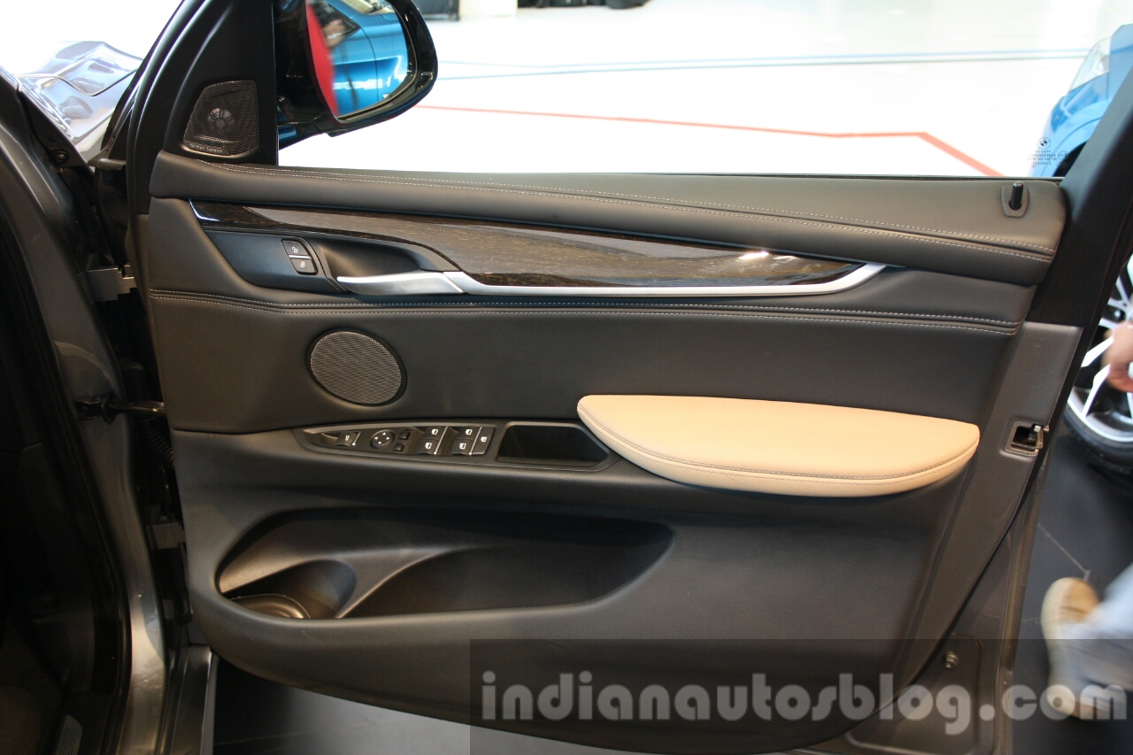 2015 BMW X5 M door panel first drive review