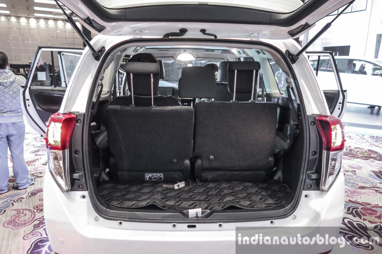 2016 Toyota Innova boot volume world premiere photos