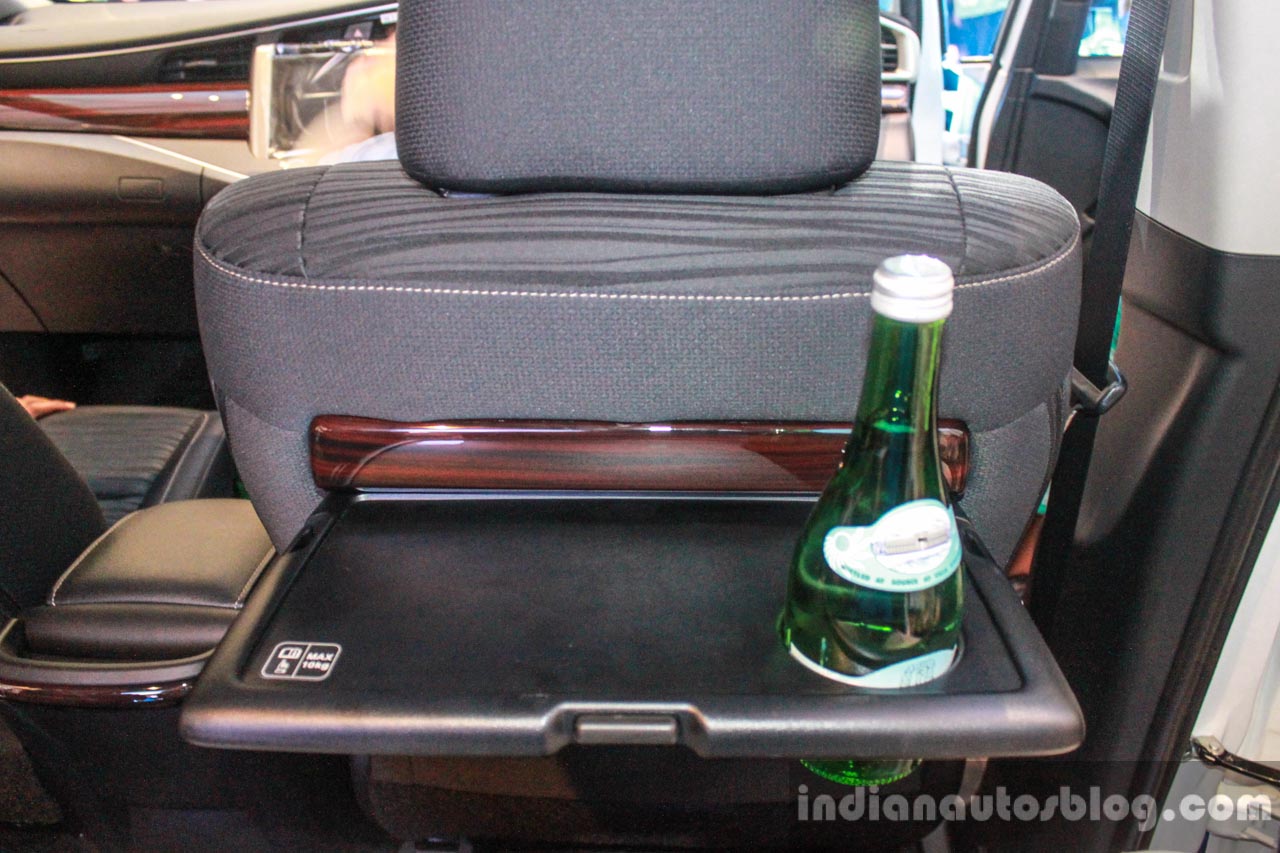 2016 Toyota Innova passenger tray cup holder world premiere photos