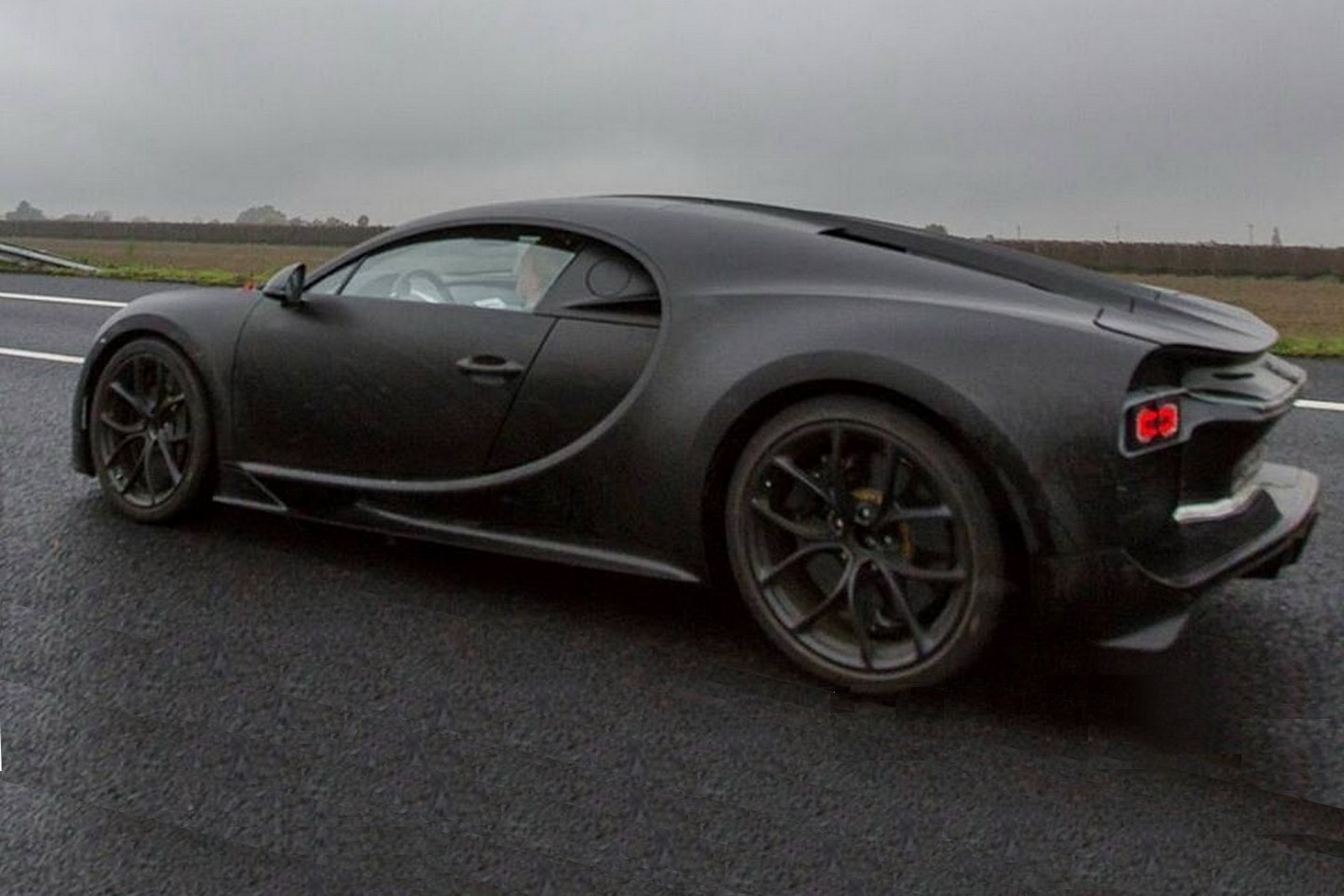 Bugatti chiron profile