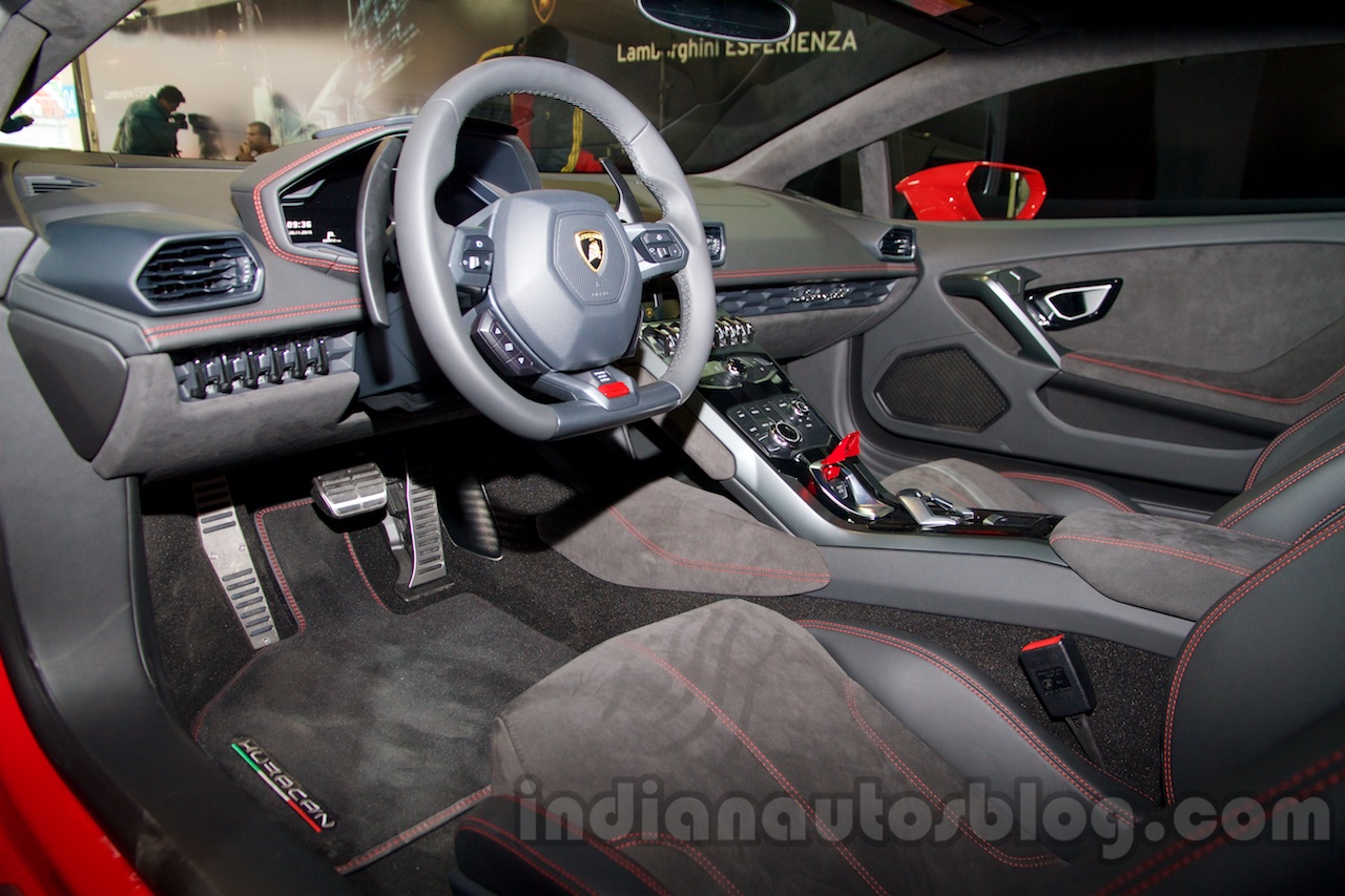 Huracan LP5802 dashboard India launch