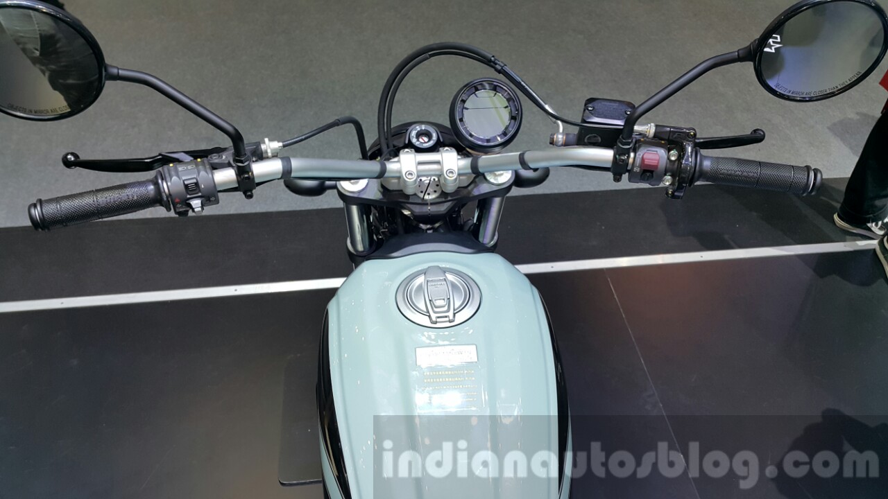 ducati scrambler handlebar bag