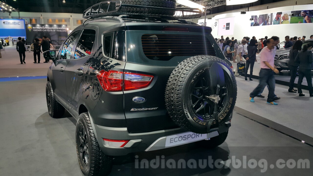 Ford EcoSport custom rear three quarters close at 2015 