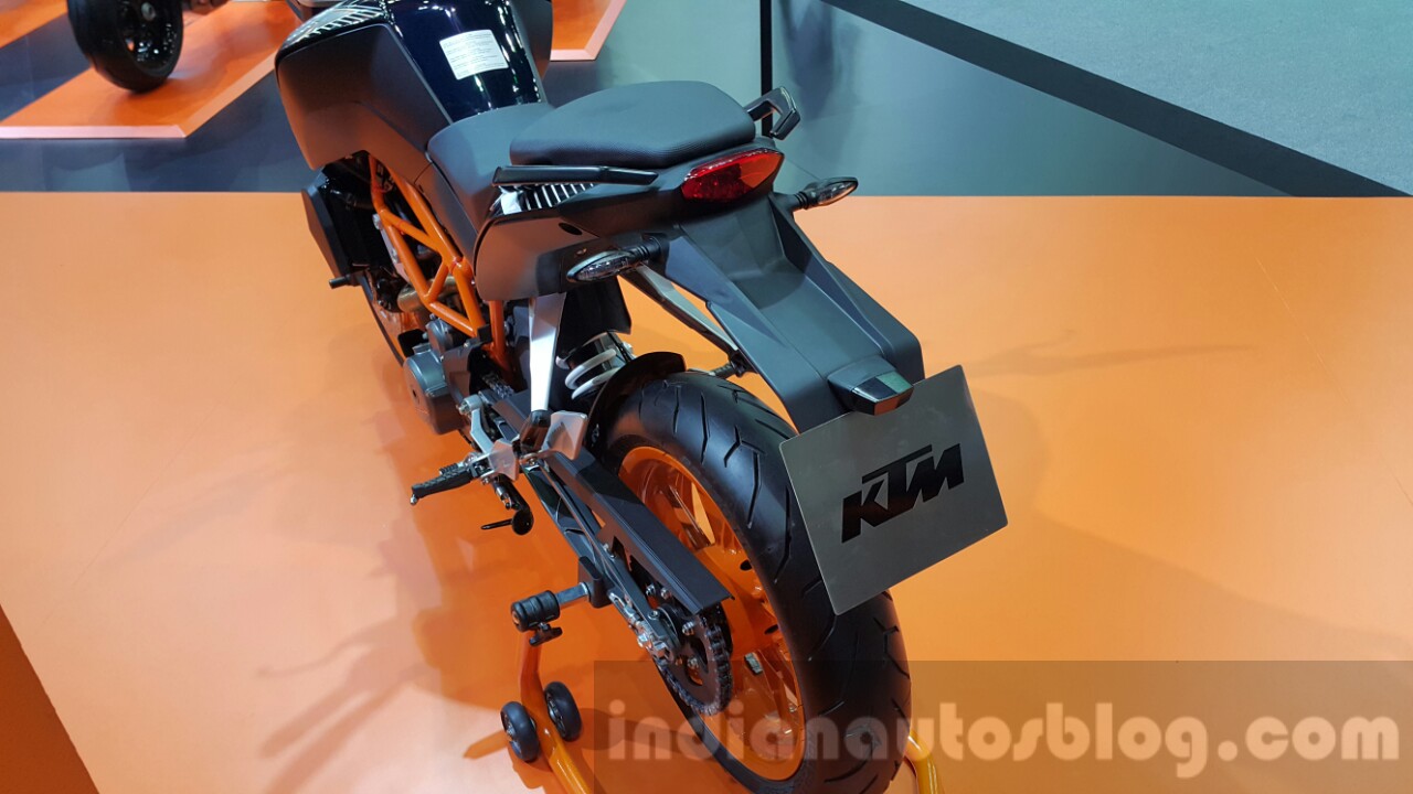 KTM Duke 250 and KTM RC250 showcased at 