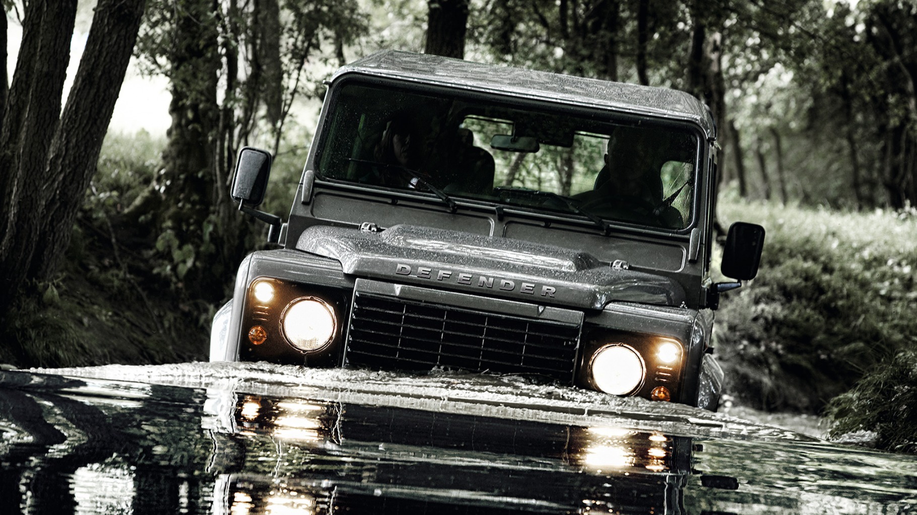 Wallpaper background, lights, jeep, Land Rover, Defender, Land Rover,  Defender, forest.dirt for mobile and desktop, section land rover,  resolution 1920x1200 - download