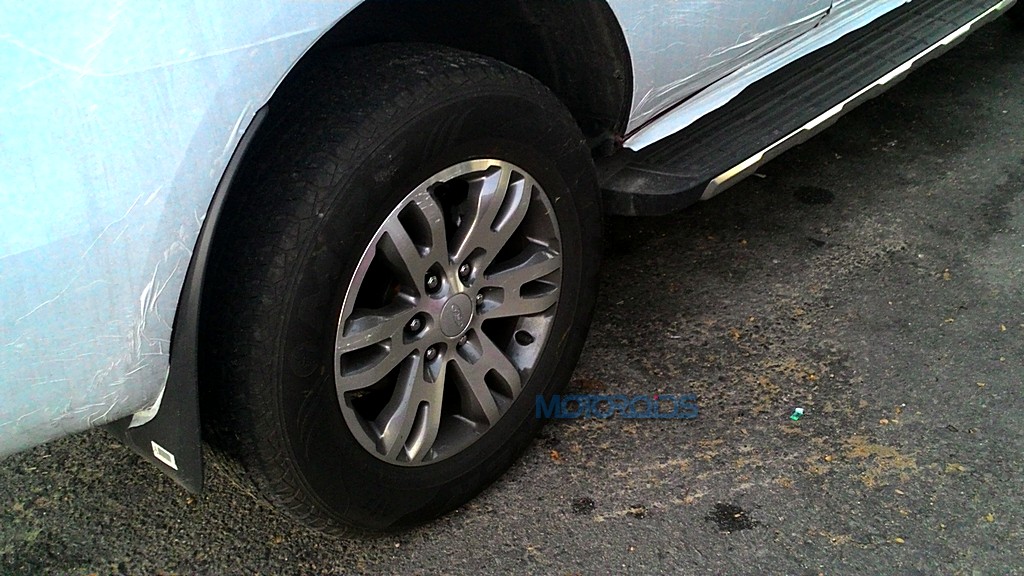 New Ford Endeavour alloy wheel spied in Chennai