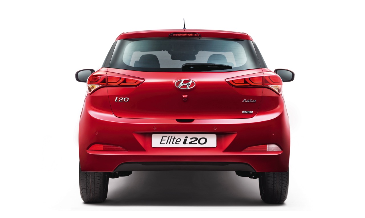 2016 Hyundai Elite i20 rear unveiled