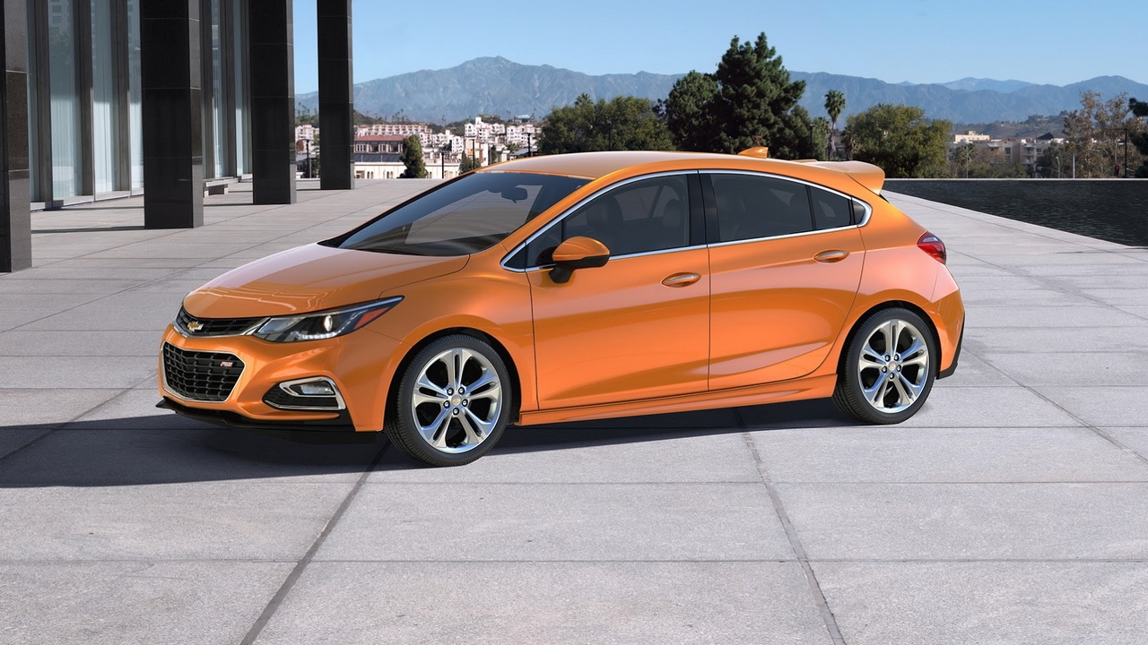 2017 Chevrolet Cruze Hatchback revealed for 2016 NAIAS