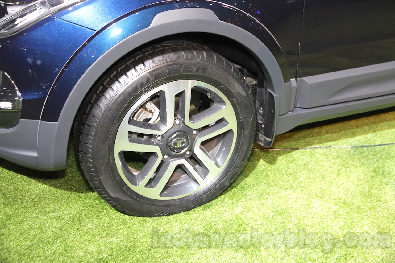 Tata Hexa Alloy Wheels At Auto Expo 2016