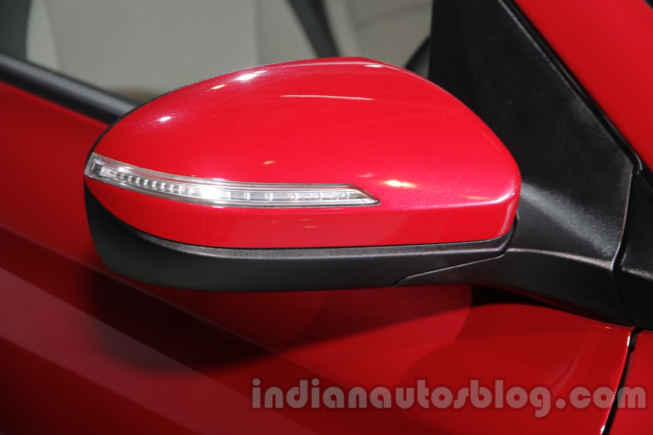 2016 Hyundai i20 mirror at the Auto Expo 2016