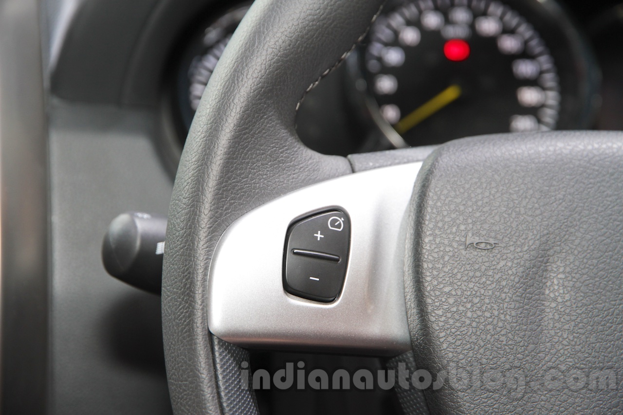 2016 Renault Duster facelift cruise control Auto Expo 2016
