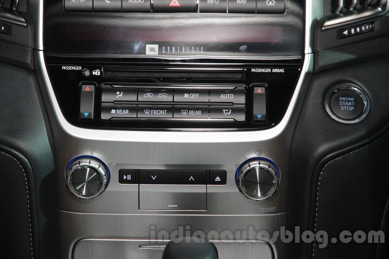 2016 Toyota Land Cruiser aircon controls at Auto Expo 2016