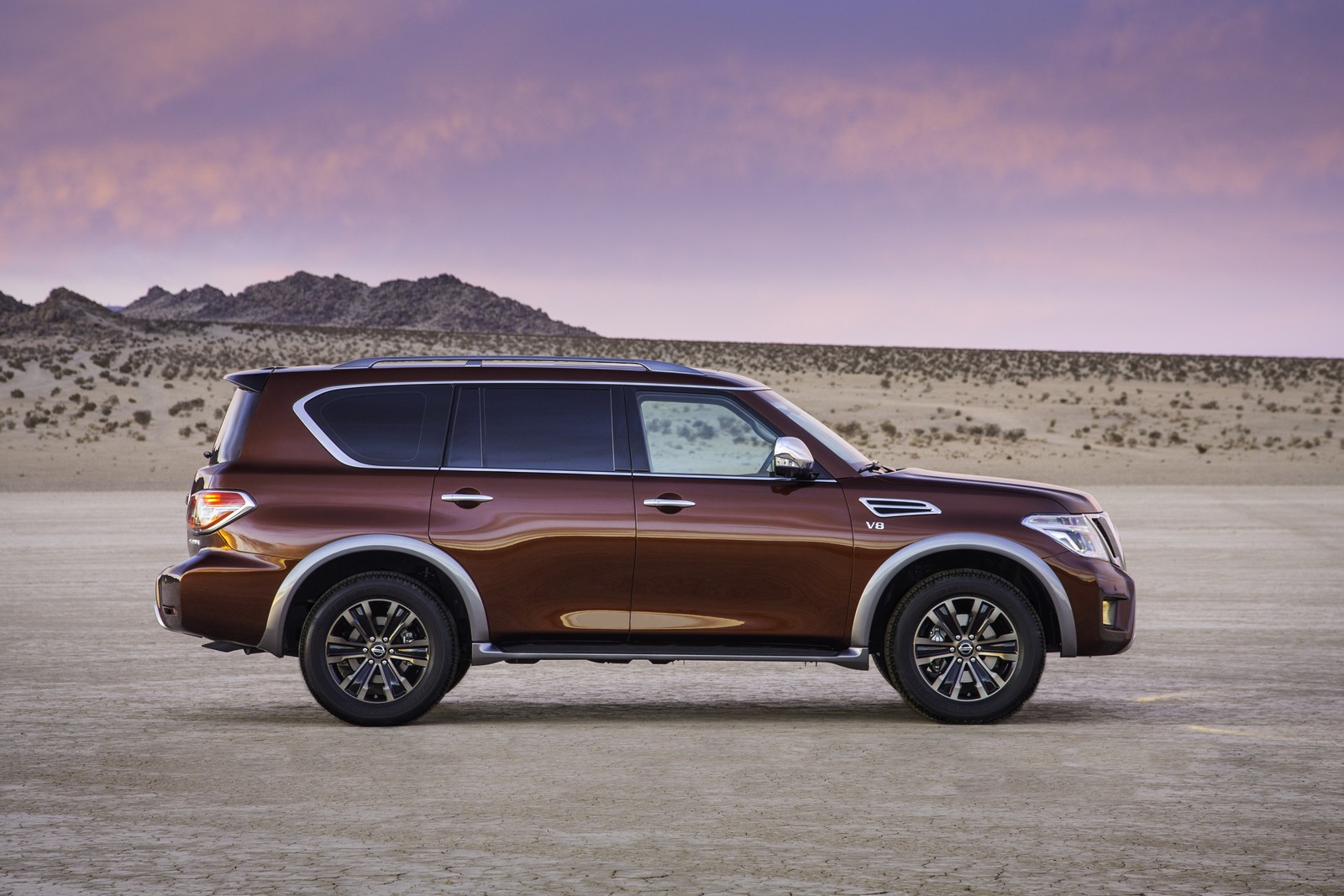 2017 Nissan Armada side