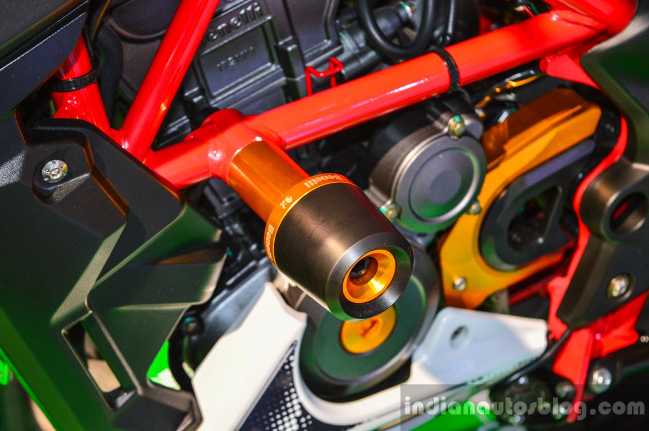 Benelli TNT 25 accessories frame sliders at Auto Expo 2016