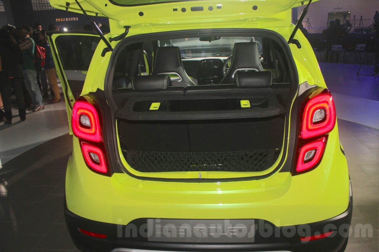 Chevrolet Beat Activ boot at 2016 Auto Expo