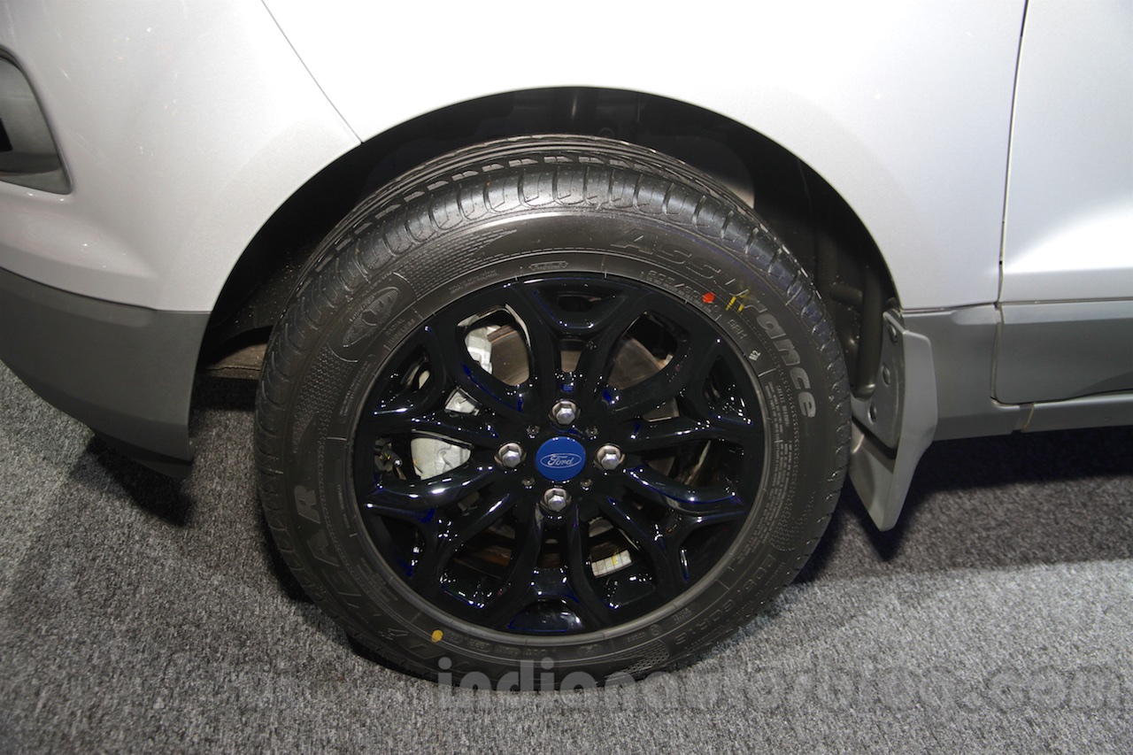 Ford EcoSport Customised alloy wheel detail at Auto Expo 2016