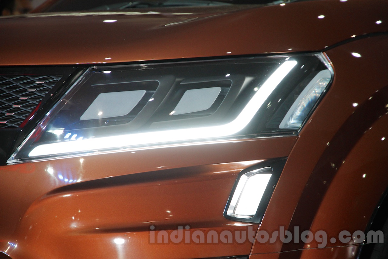 Mahindra XUV Aero LED lights at Auto Expo 2016