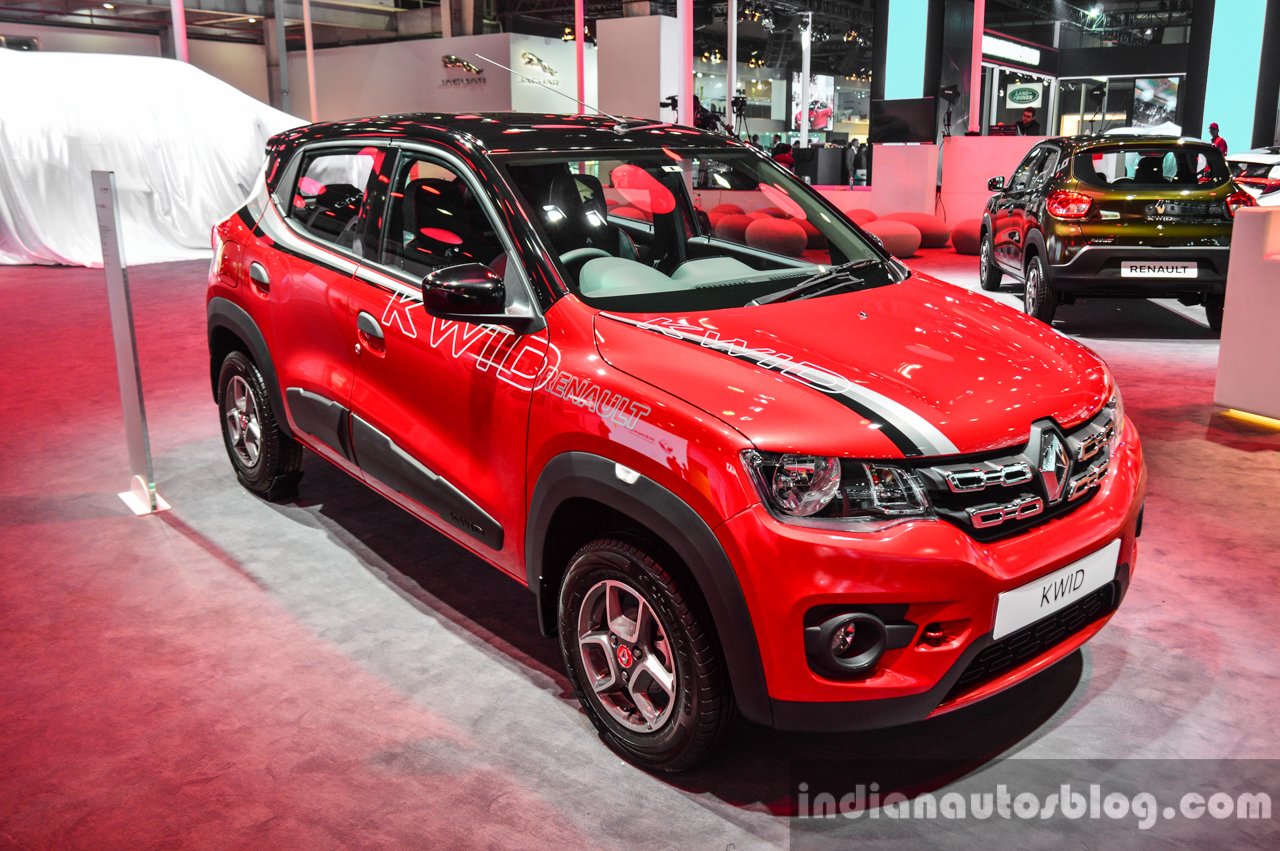 Renault Kwid with accessories Auto Expo 2016 Live