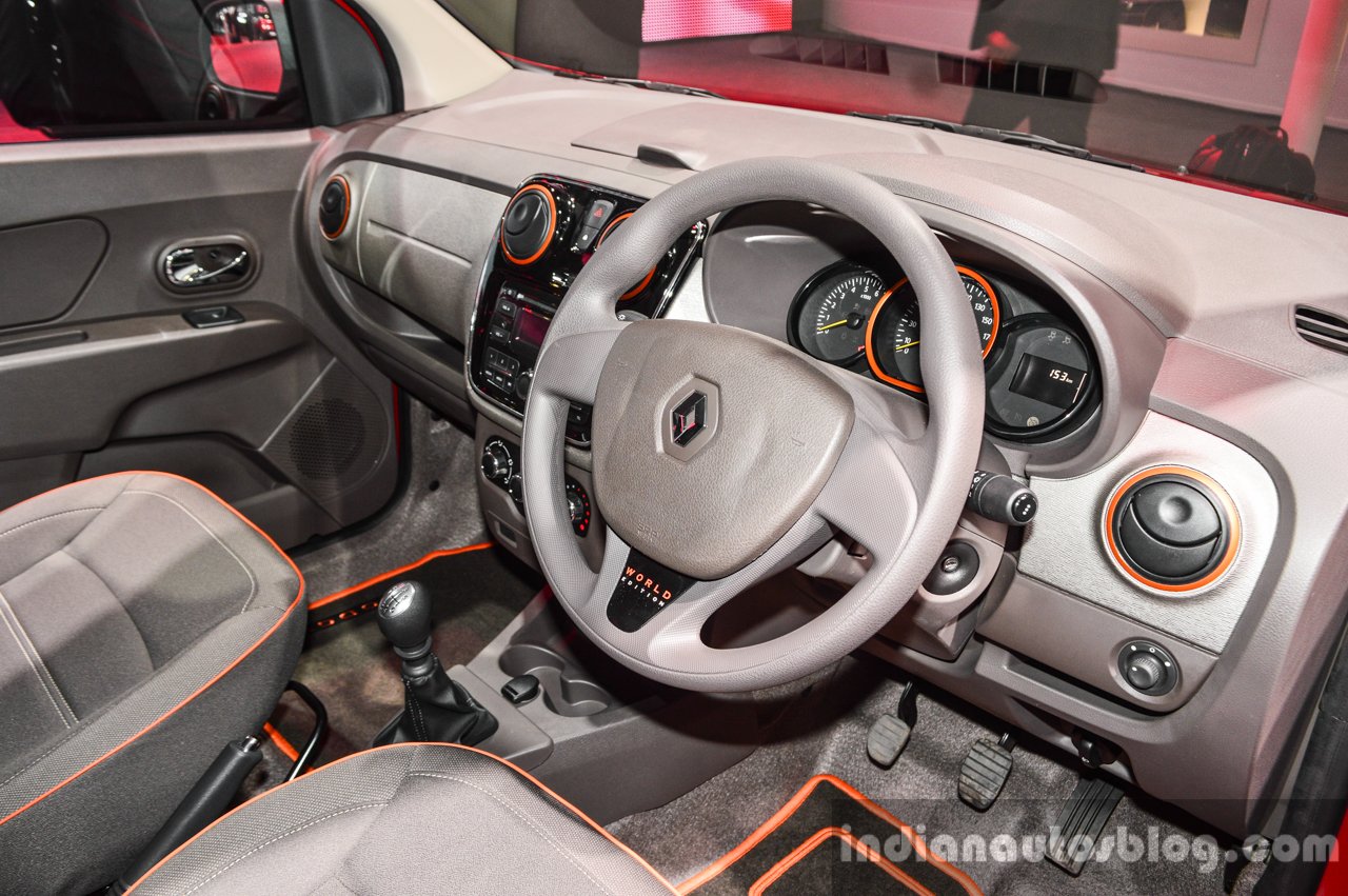 Renault Lodgy World Edition interior at the Autp Expo 2016 Renault Lodgy World Edition interior at the Autp Expo 2016