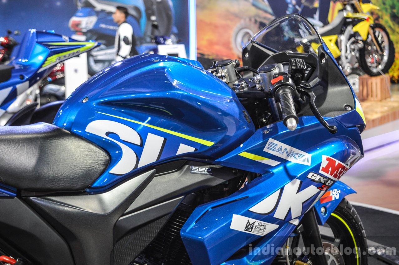 Suzuki Gixxer Cup race bike fuel tank at Auto Expo 2016