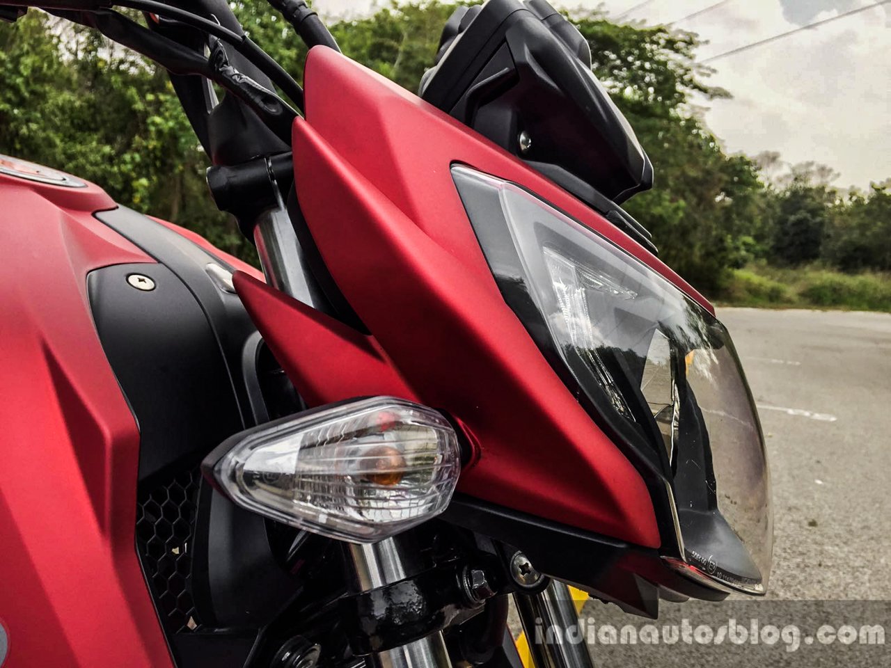 TVS Apache RTR 200 4V headlamp review