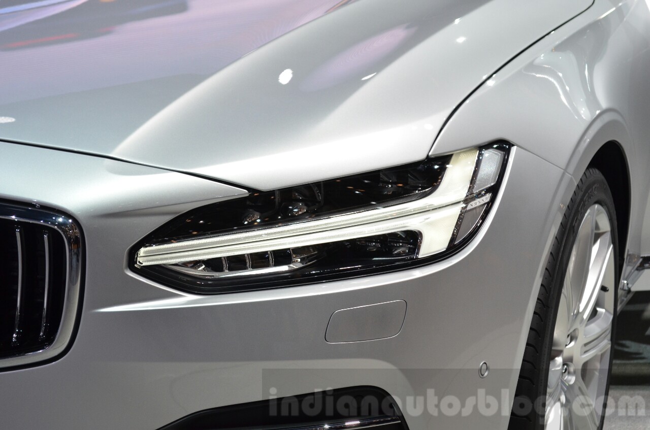 Volvo V90 Thor's Hammer headlamp at 2016 Geneva Motor Show