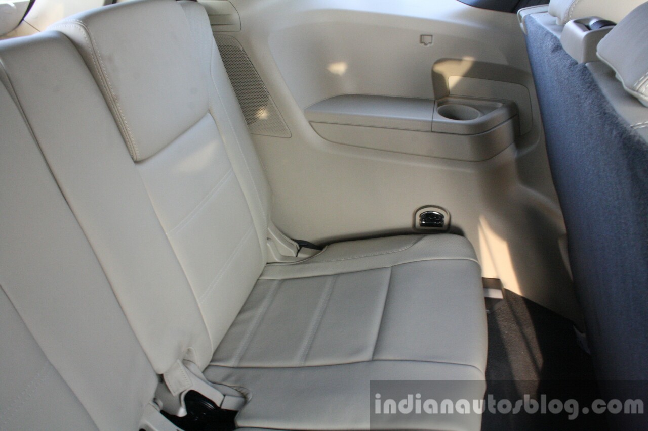 2016 Ford Endeavour 2.2 AT Titanium third row seat space Review