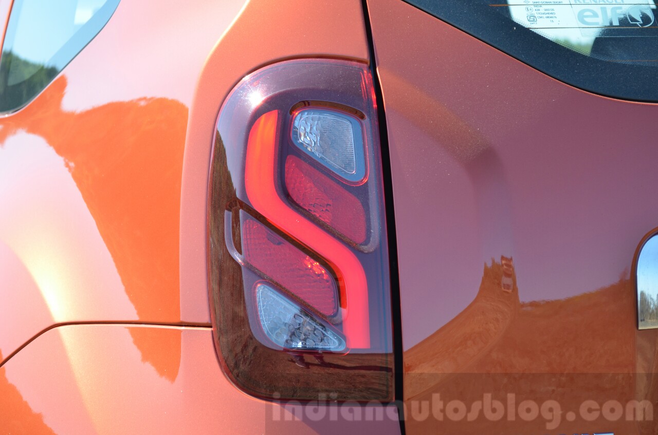2016 Renault Duster facelift AMT taillights Review