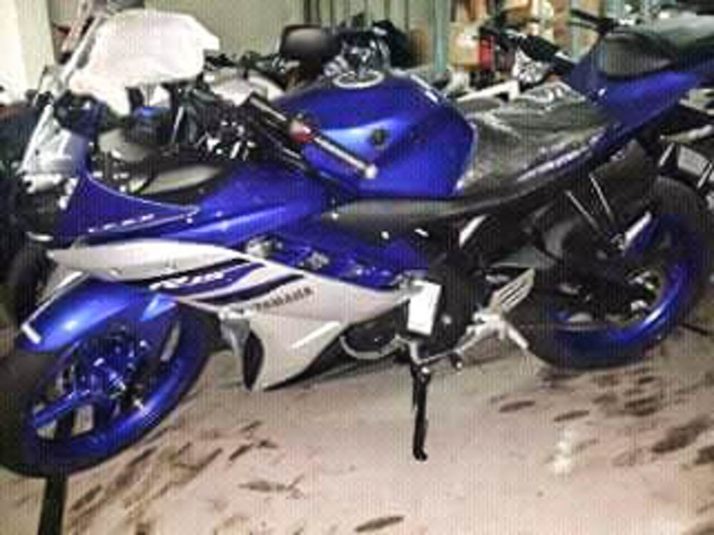 R15 v2 deals racing blue