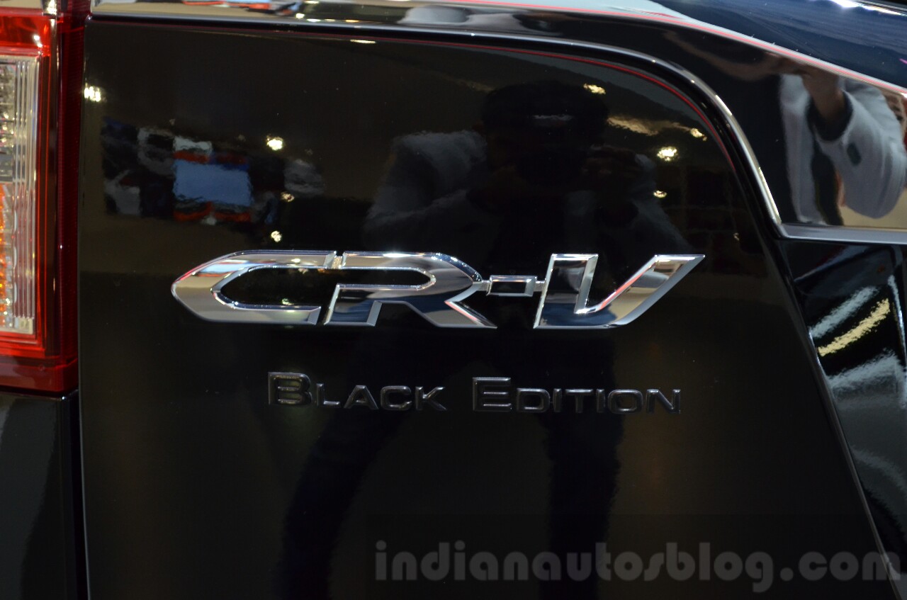 Honda CR-V Black edition badge wheel at GIMS 2016