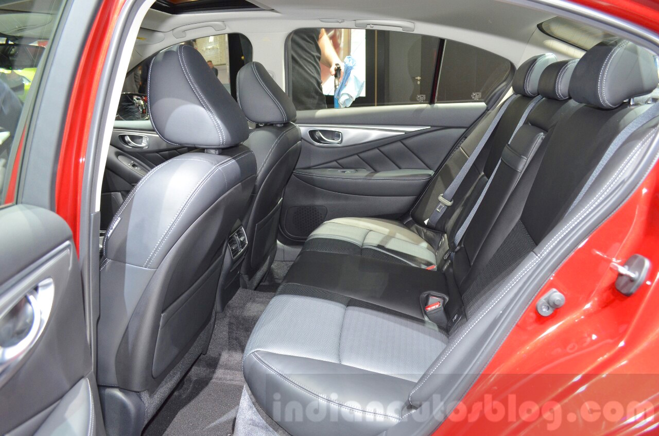 Infiniti Q50 Hybrid rear seat at the 2016 Geneva Motor Show