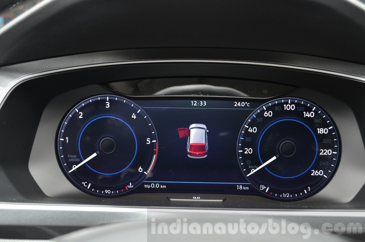 VW Tiguan instrument cluster at the 2016 Geneva Motor Show
