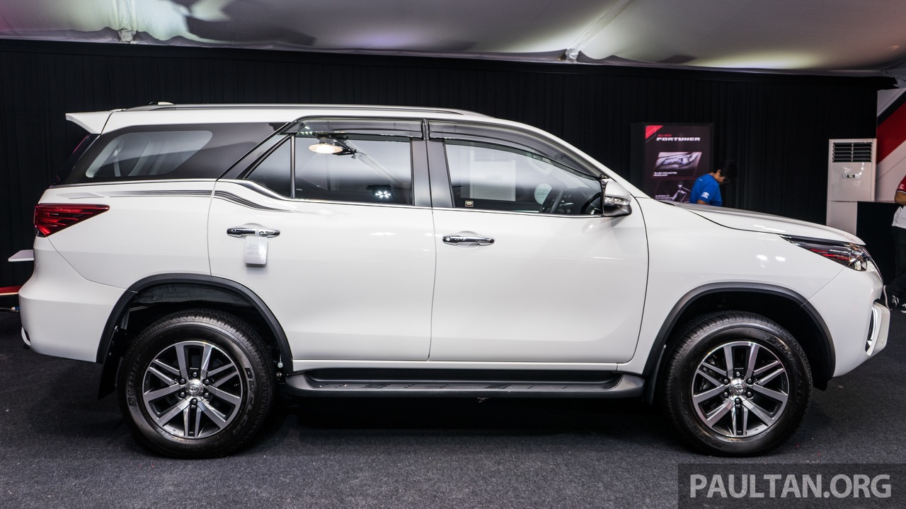 India-bound 2016 Toyota Fortuner side launched in Malaysia