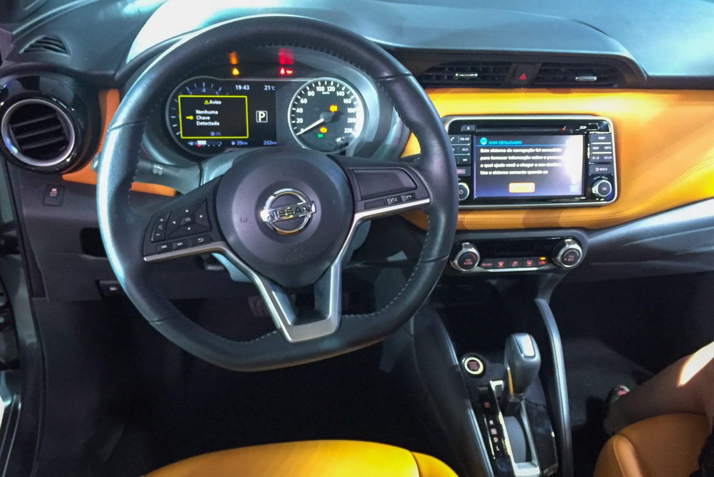 nissan kicks 2016 interior