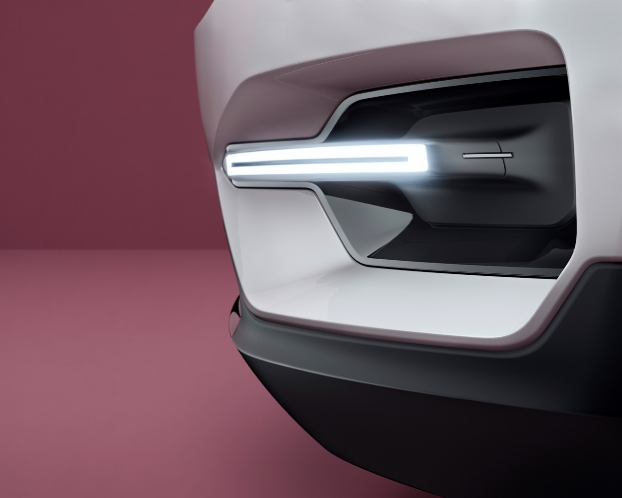 Volvo XC40 front fog light teaser