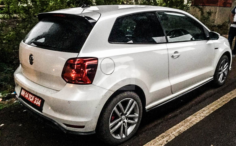 189 hp VW Polo GTI spied with smaller wheels