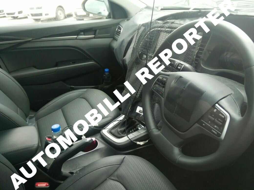 2016 Hyundai Elantra Interior Spy Shot