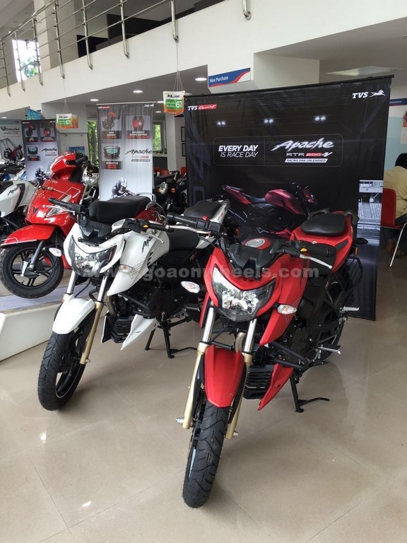 Apache rtr 200 4v 2024 bike price