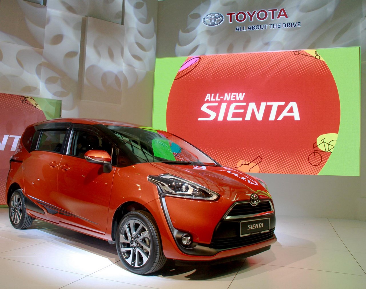 2016 Toyota Sienta Mini Mpv Launched In Malaysia