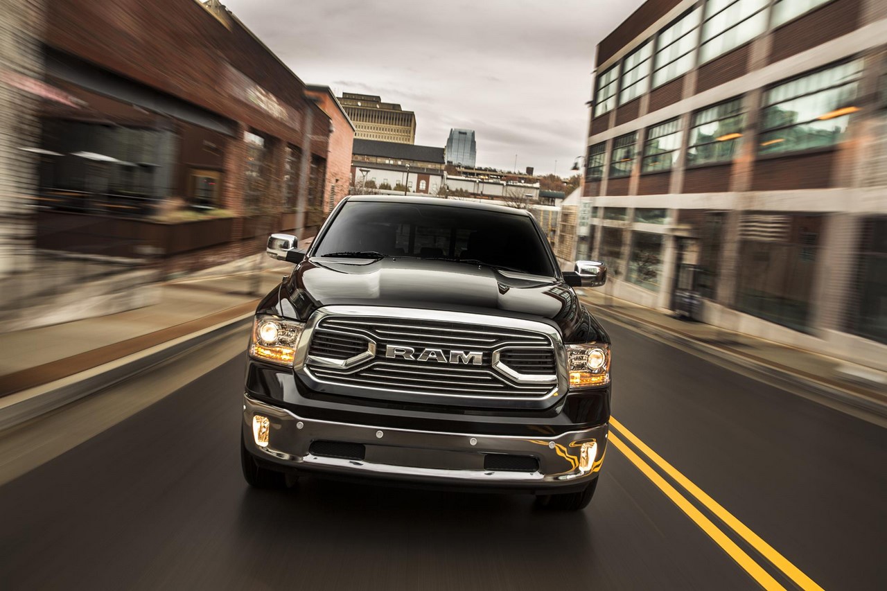 2016 Ram 1500 front