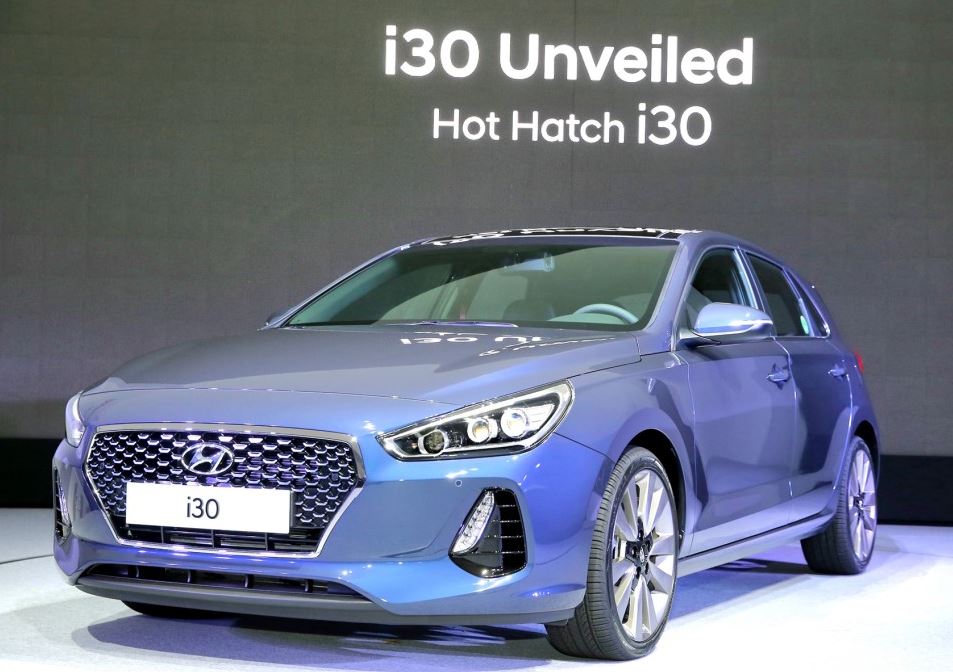 2017 Hyundai i30 front three quarters left side
